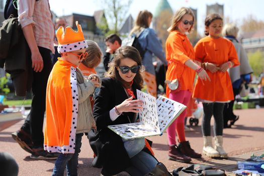Koningsdag 2026 in Uden: programma, optocht en markten