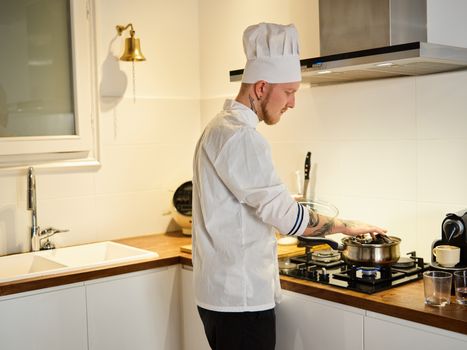 Romige kip met prei en krieltjes als Koken met Max vandaag recept met inspiratie uit Uden