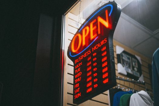 Winkels Uden open zondag: tijden en handige tips